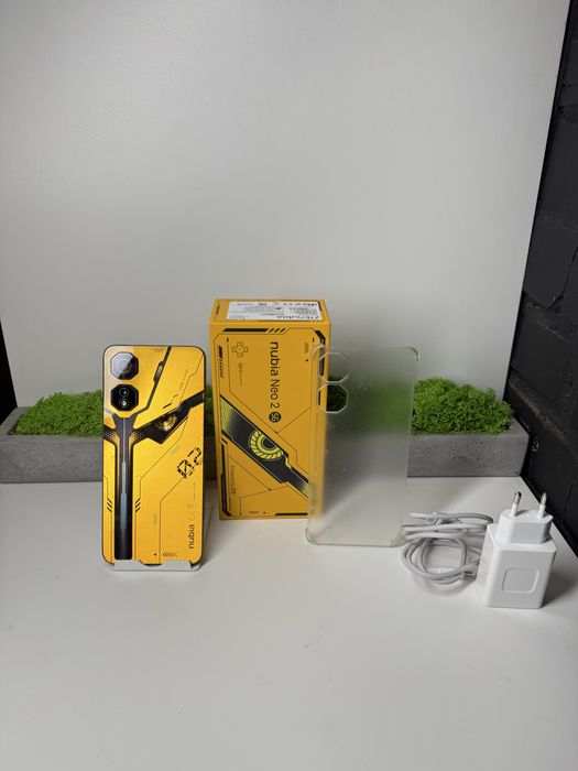 ZTE Nubia Neo 2 5G 8/256 GB Yellow