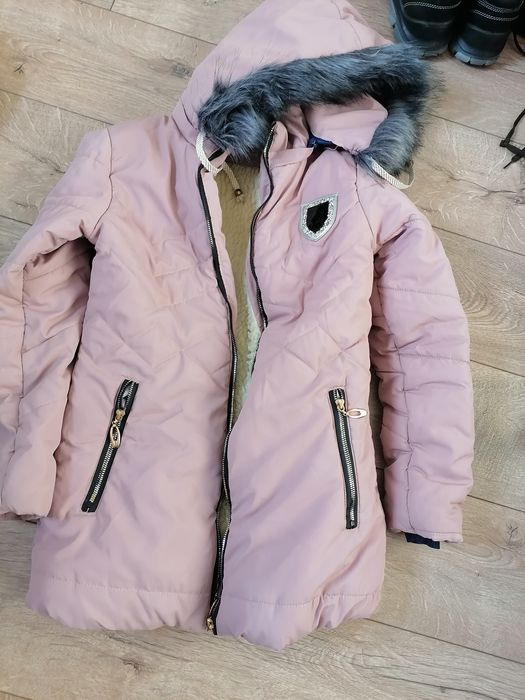 Куртка зимова доя дівчинки