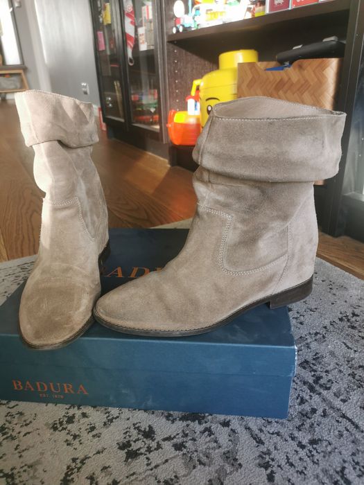 Botki zamszowe Badura 38 na platformie
