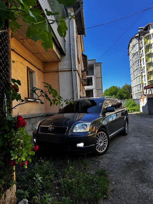 Toyota avensis обмін