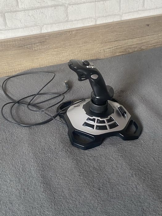 Joystick Logitech extreme 3d pro