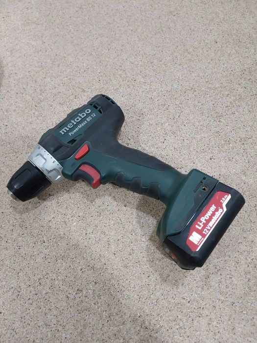 Шуруповерт metabo