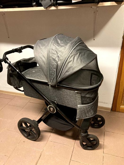 Wózek VENICCI Tinum Upline 2w1 / 3w1 / 4w1 z bazą Isofix