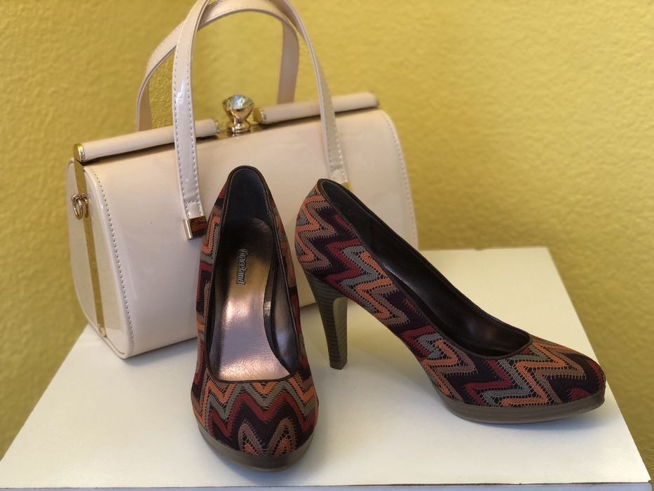 Туфельки жіночі на шпильці