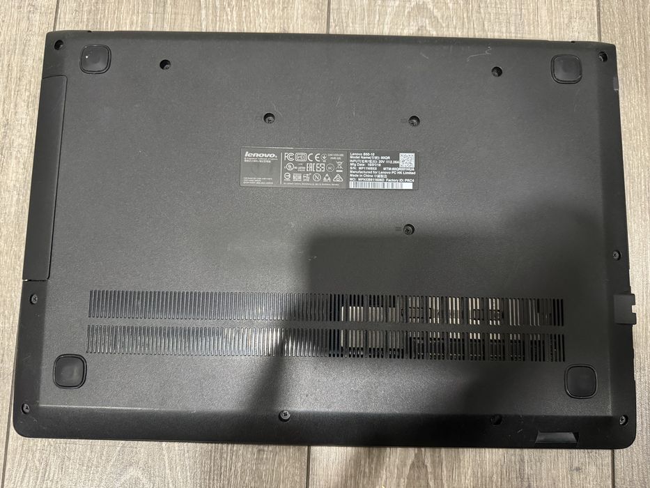 Безшумний ноутбук Lenovo. 8Gb, SSD128Gb, гарний стан та батарея.