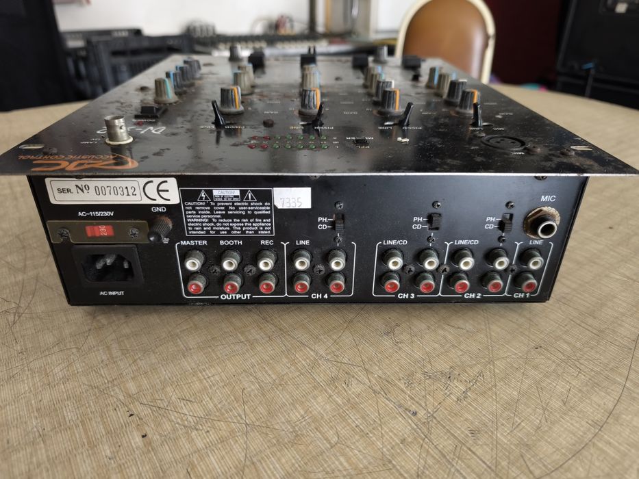 Mesa de Mistura Acoustic Control DJ-352