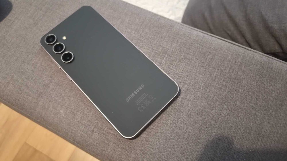 Samsung Galaxy S23 FE 128 GB Graphite | Bardzo dobry stan | Pudełko