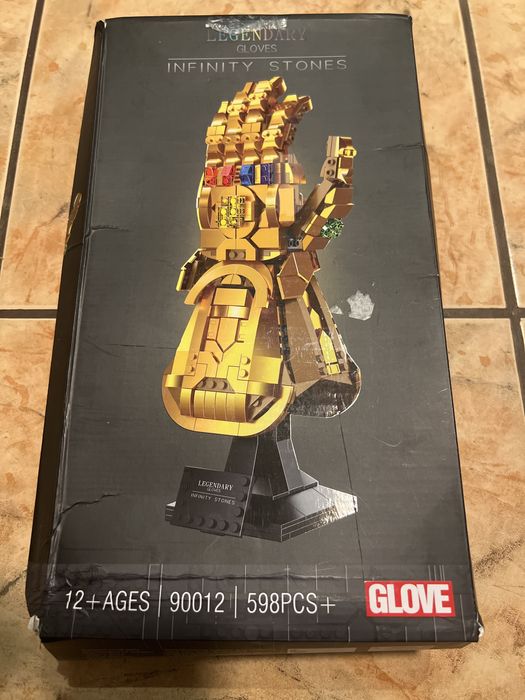 Klocki złota rękawica z kamieniami Legendary Gloves