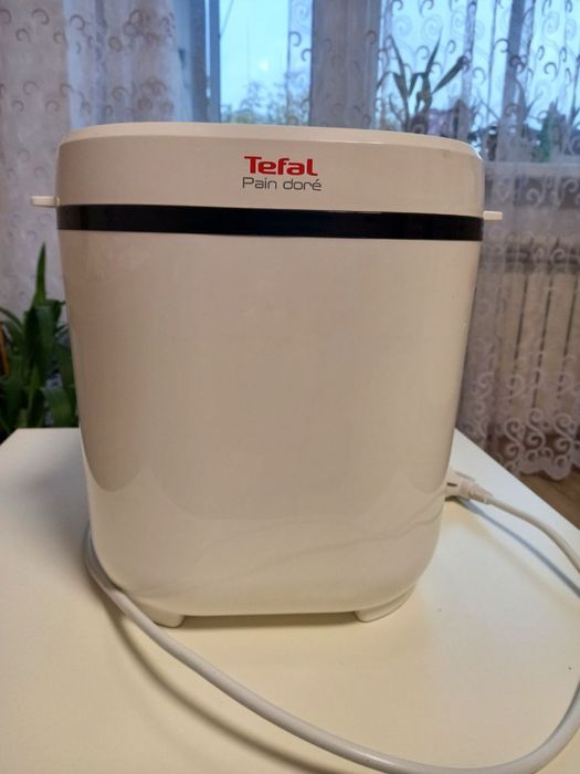 хлібопічка Tefal біла