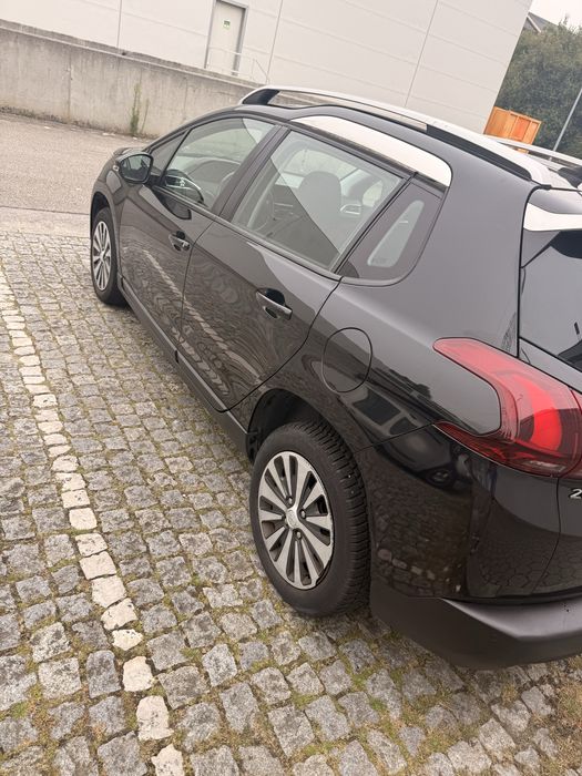Vendo Peugeot 2008 muito estimado