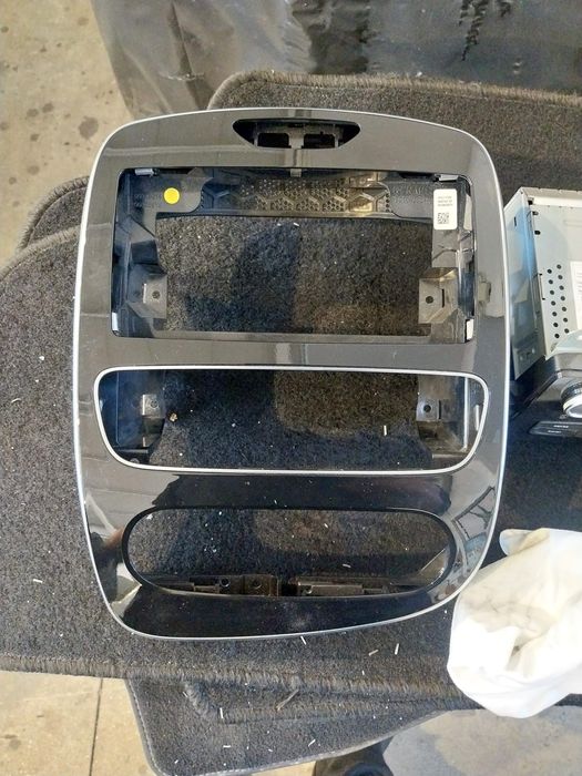 Moldura e Radio Renault Clio 4