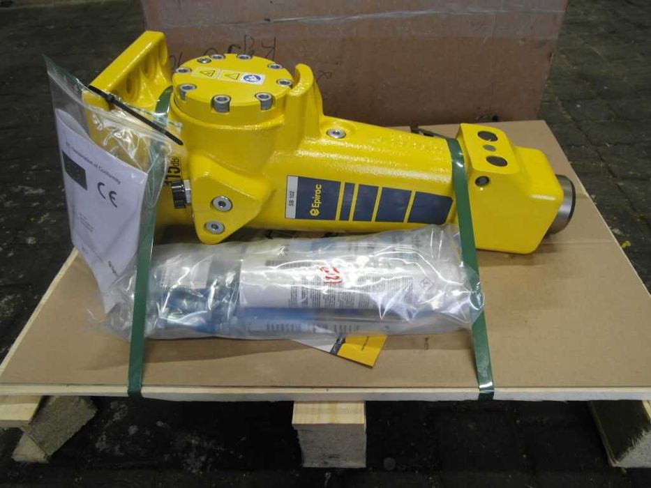 Epiroc Atlas Copco SB 102 młot hydrauliczny 100 kg do minikoparki 2 t