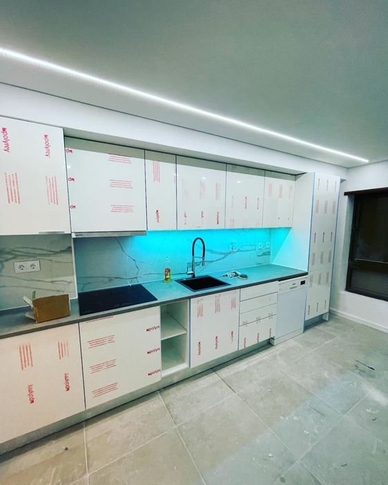 Remodelaçãoes, pladur, pintura, ladrilho e eletricidade