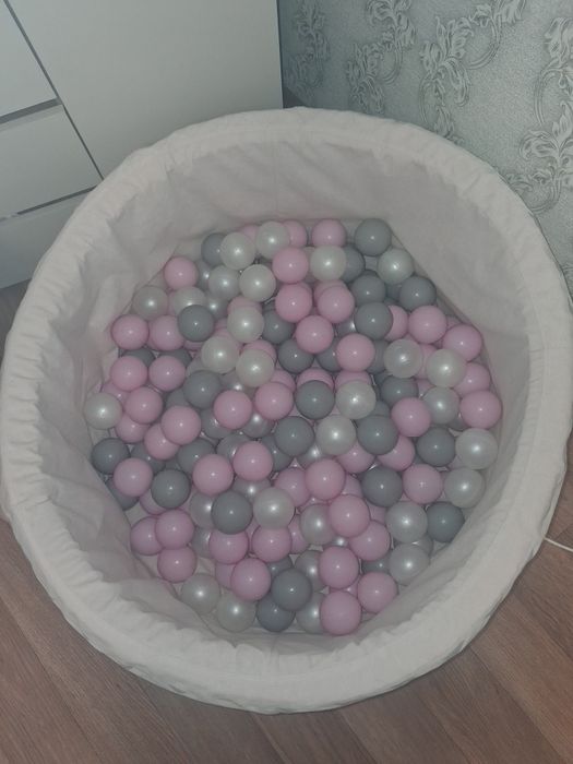 Продам сухий бассейн з кульками ТІЛЬКИ КРИВИЙ РІГ