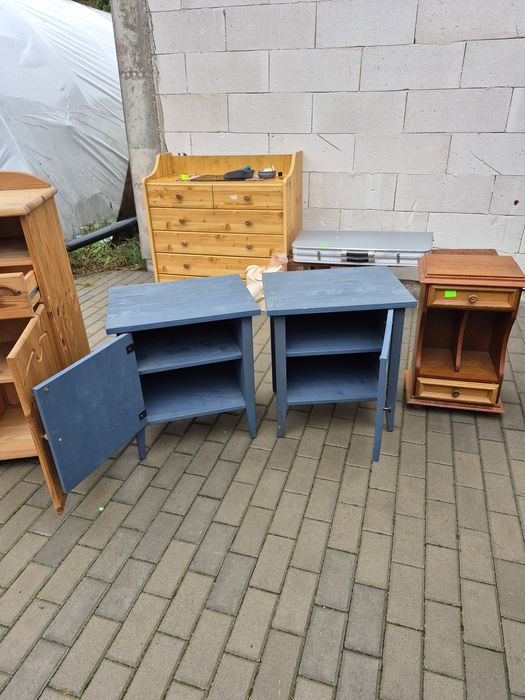 Komplet szafek nocnych