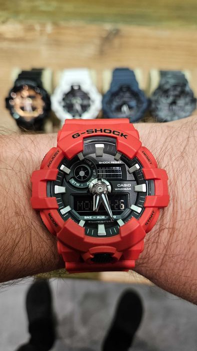 Casio G-Shock Czerwony GA-700-4AER idealny!