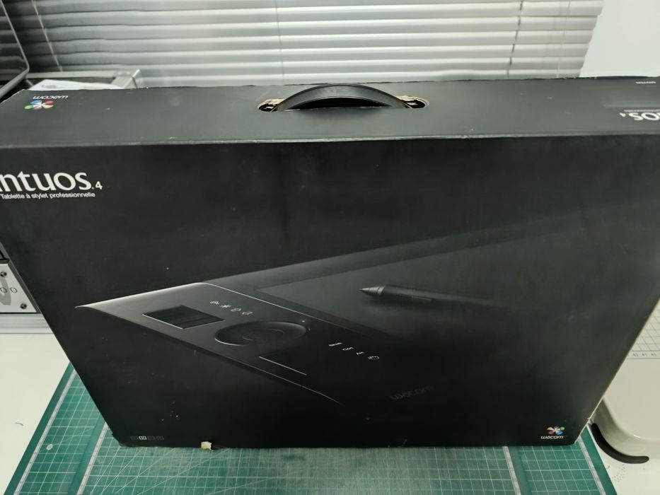 Wacom Intuos 4 M Digitizing Tablet, PTK-64064751016518785123