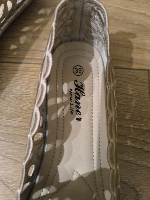 Espadryle ażurowe kwiatki