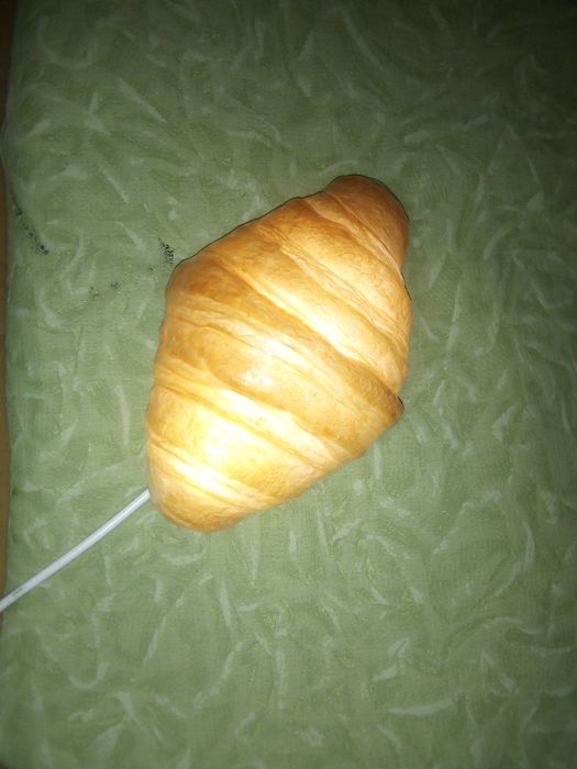 Светильник /ночник /круасан