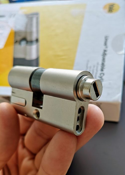 Cilindro ajustável alta segurança YALE LINUS p/ fechadura inteligente