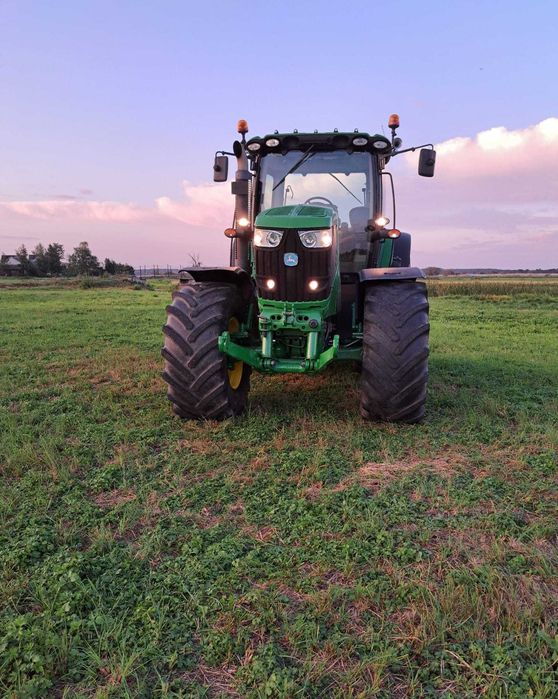 John Deere 6210 R