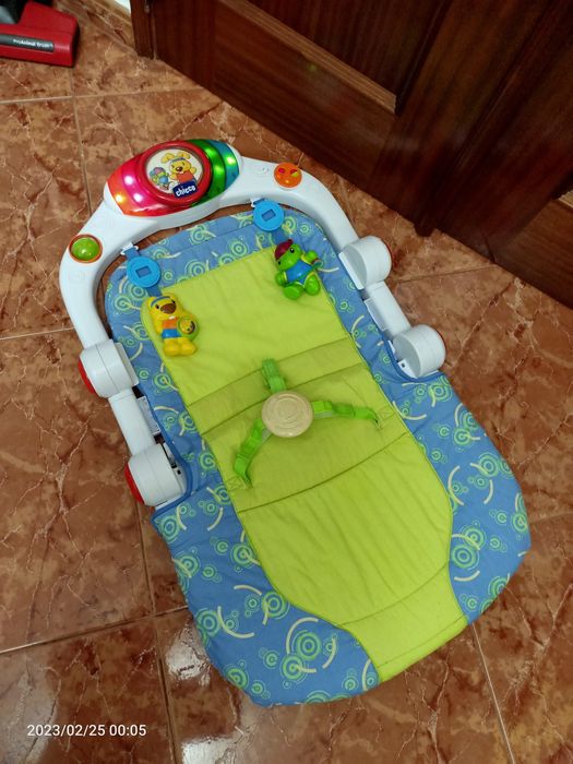 Ginásio de atividades para bebé da Chicco