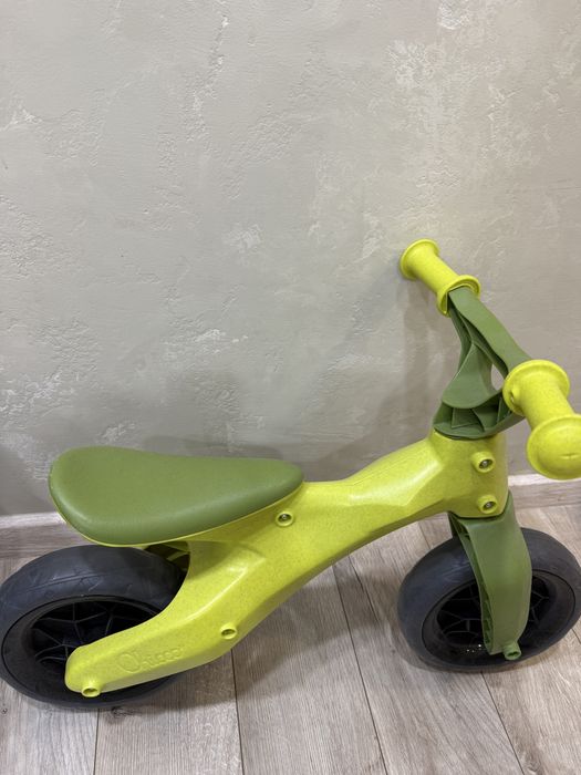 Дитячий велосипед беговел chicco eco biegowy