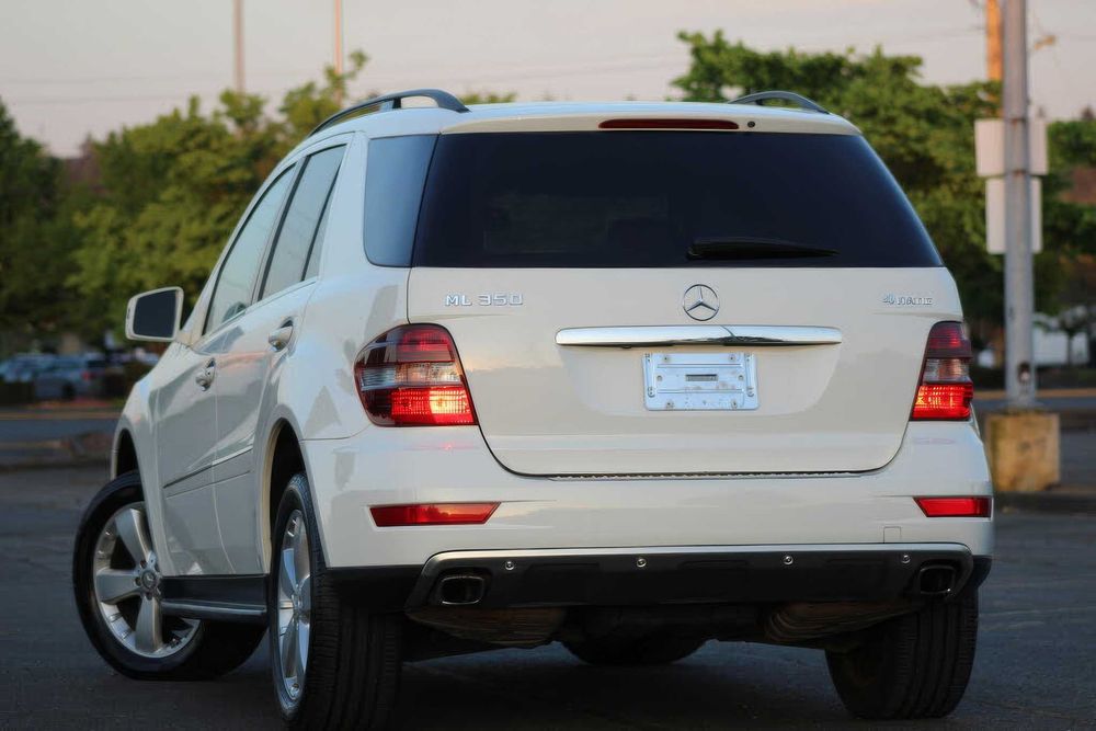 Mercedes-Benz M-Class Ml 350 4Matic      2011