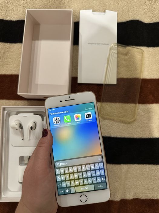 Мобільний телефон iPhone 8 Plus 64Gb