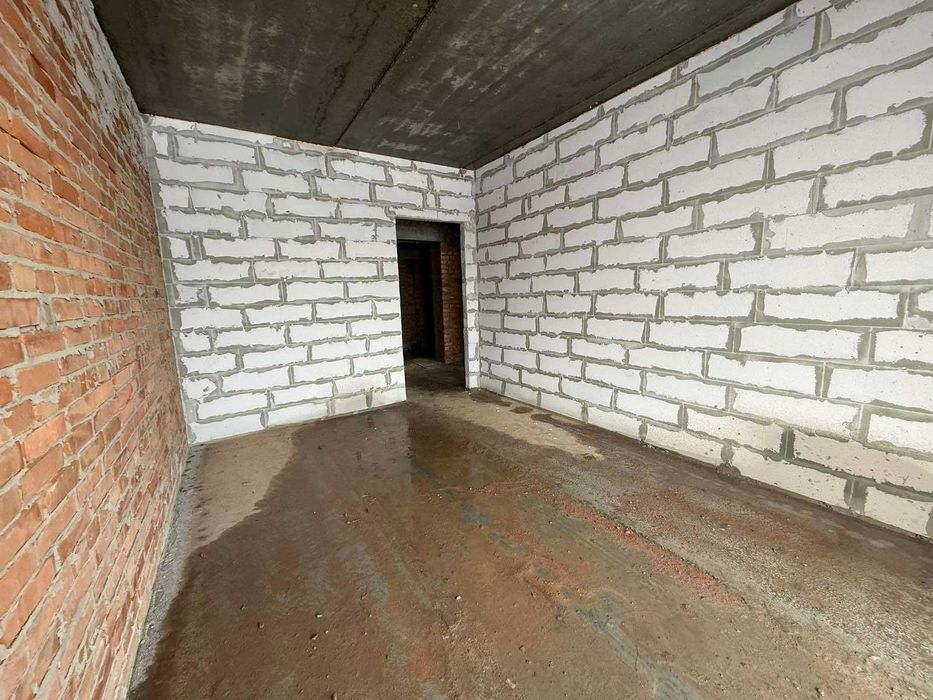 Квартира з індивідуальним газовим опаленням , будинок з укриттям