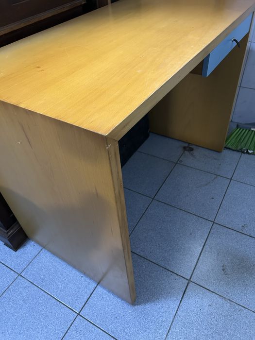 Secretaria usada