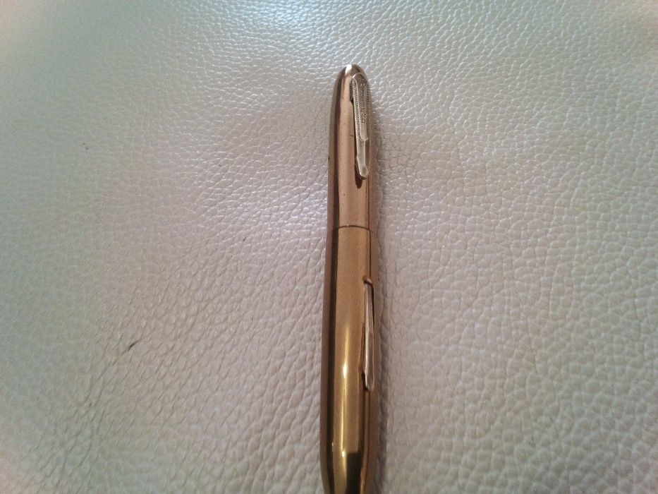 Caneta antiga banhada a ouro!! Impecável p/ despachar