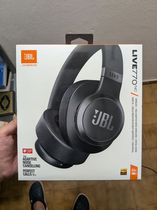 JBL Live 770 NC.