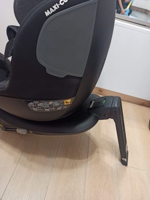 Maxi Cosi Mica 360 i-Size fotelik obrotowy z bazą Isofix stan B. DOBRY