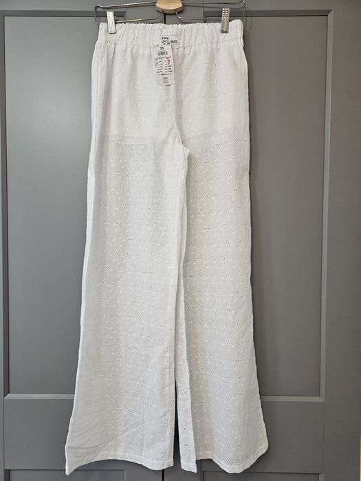 Nowe białe spodnie Cropp rozmiar S