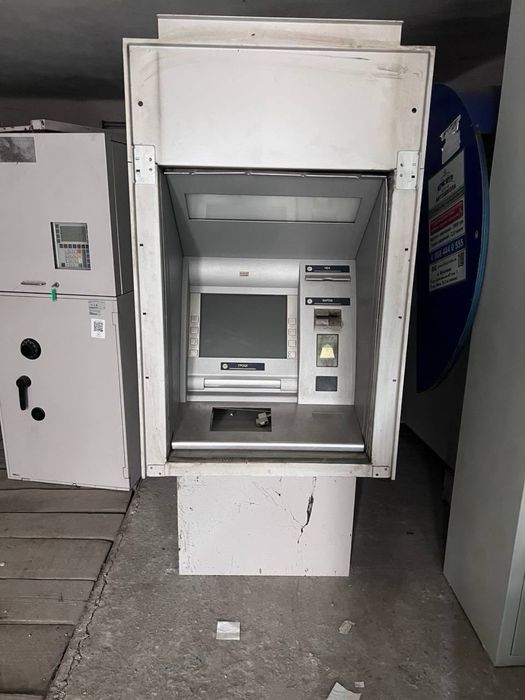 Банкомати 3000 pro cash 2050-xe
