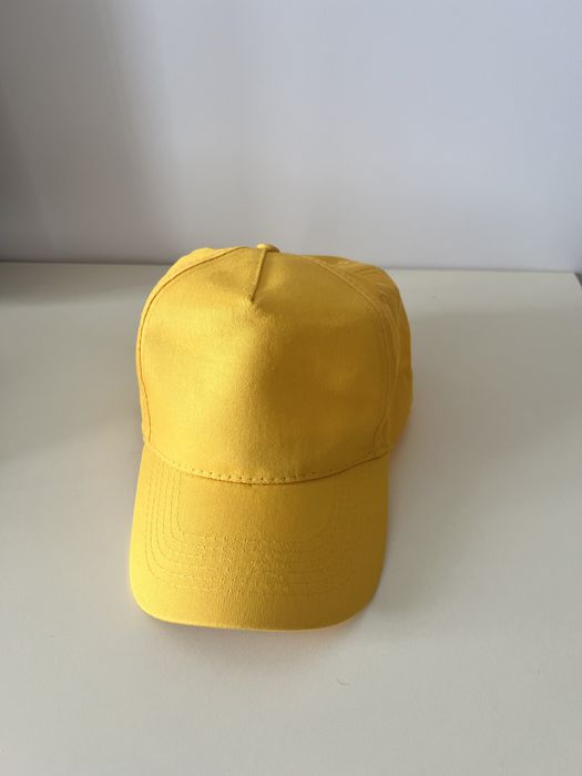 Кепки в асортименті