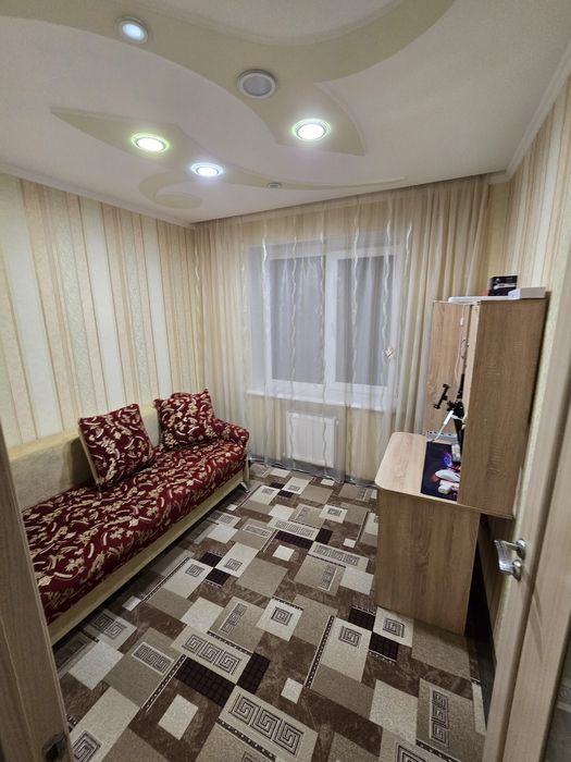 Сдам шикарную 4к квартиру на Лазурном. Автономное газовое отопление