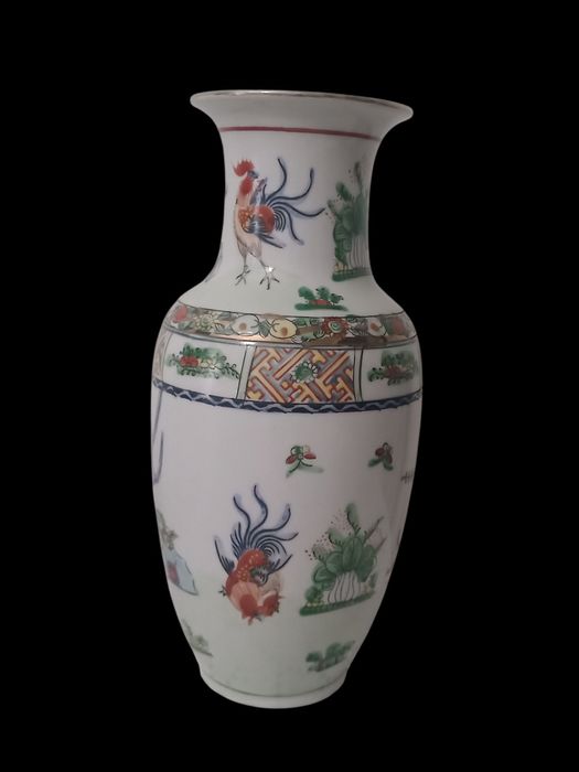 Jarra antiga chinesa com galos