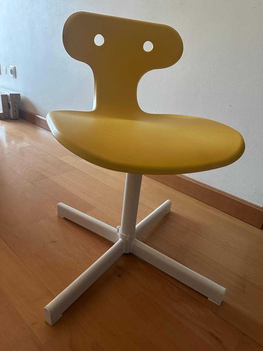 Cadeira quarto criança