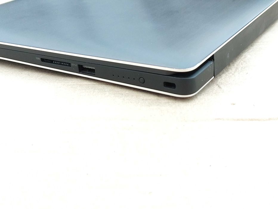 Dell Precision 5520 15,6" 4K IPS i7-7820HQ 32/512Gb NVMe Nvidia M1200