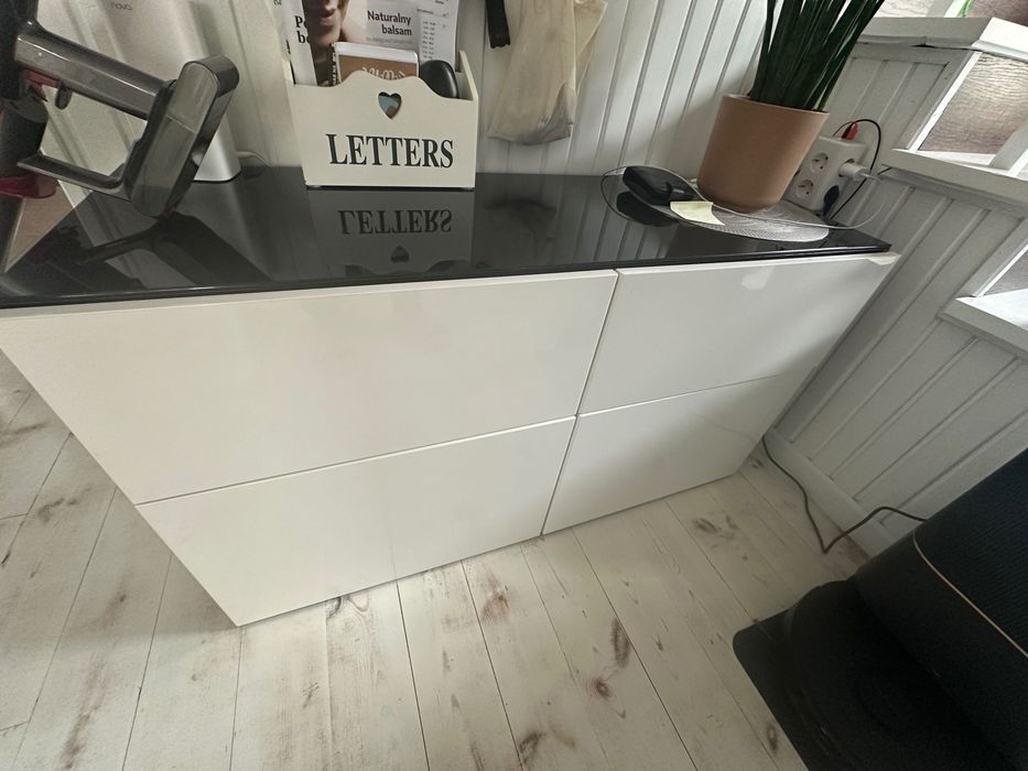 Fronty Ikea  Besta