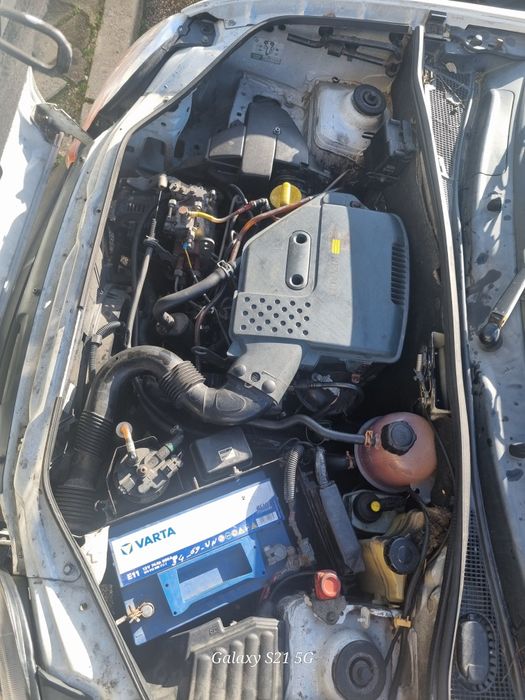 Vendo Kangoo 2003 impecável.