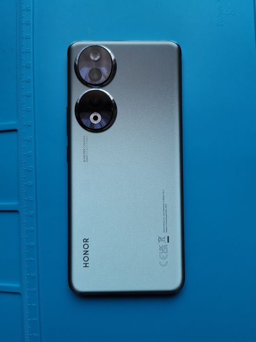 Смартфон Honor 90 8/256  NFC