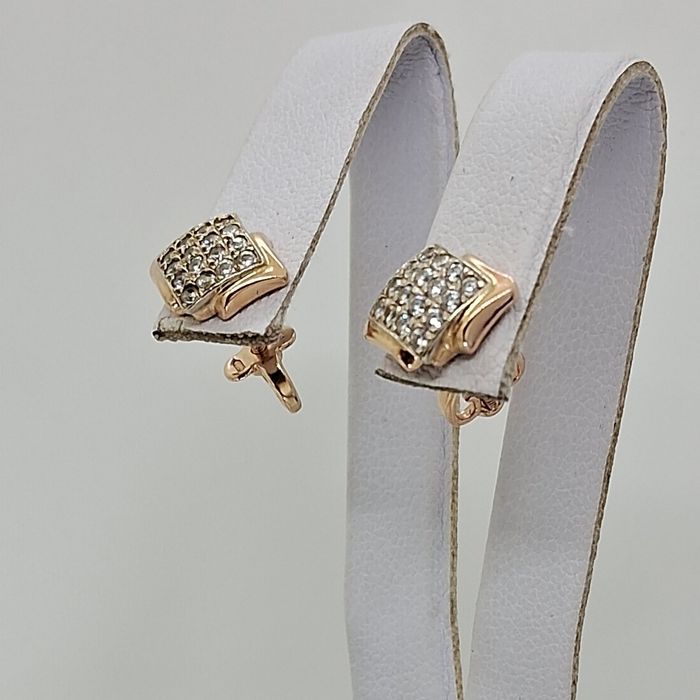 Золоті пусети 585