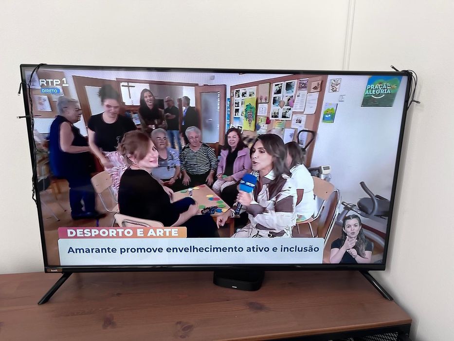 TV KUNFT K5418H40F (LED - 40'' - 102 cm - FHD - Smart TV)