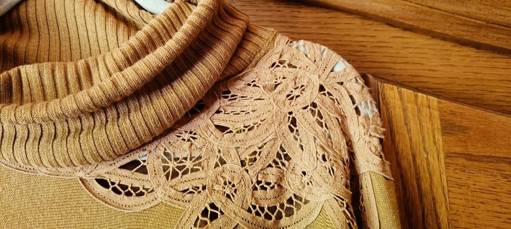 Sweter elegancki  miodowy L/XL