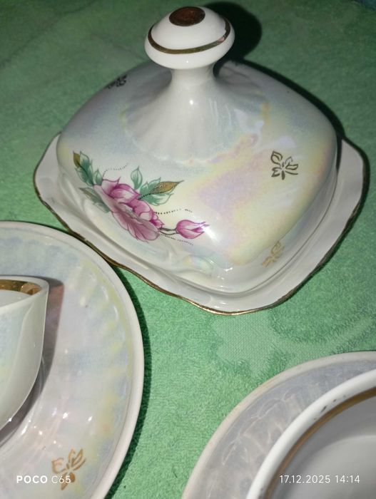 Чайний  сервіз  продам