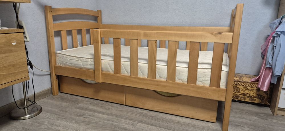 Продам ліжко 160×80