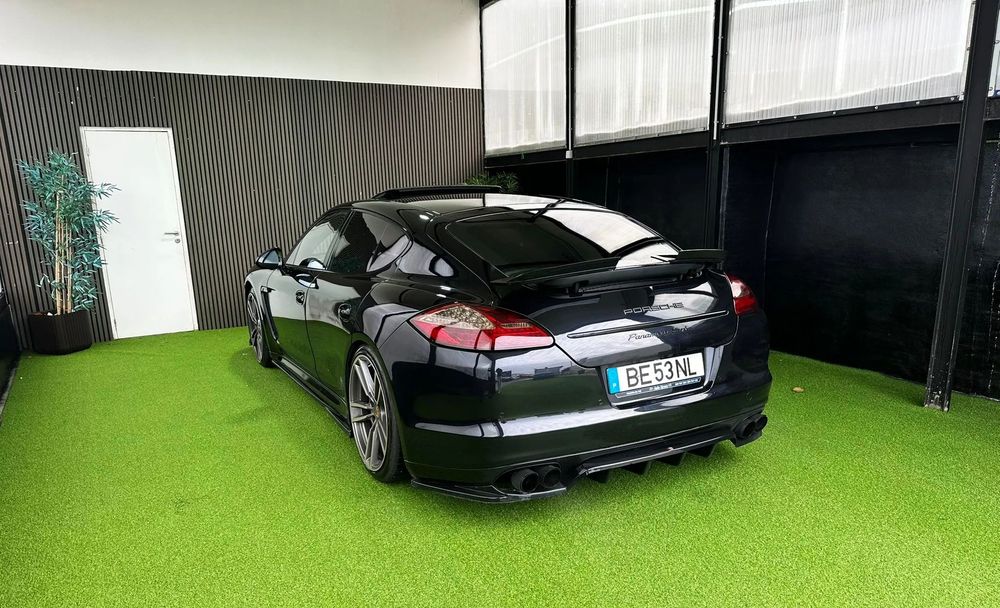 Porsche Panamera Turbo PDK